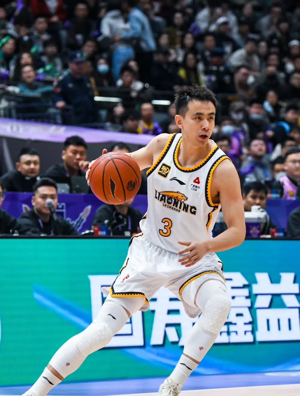 双方战力对比：八一队对阵辽宁男篮的简单介绍