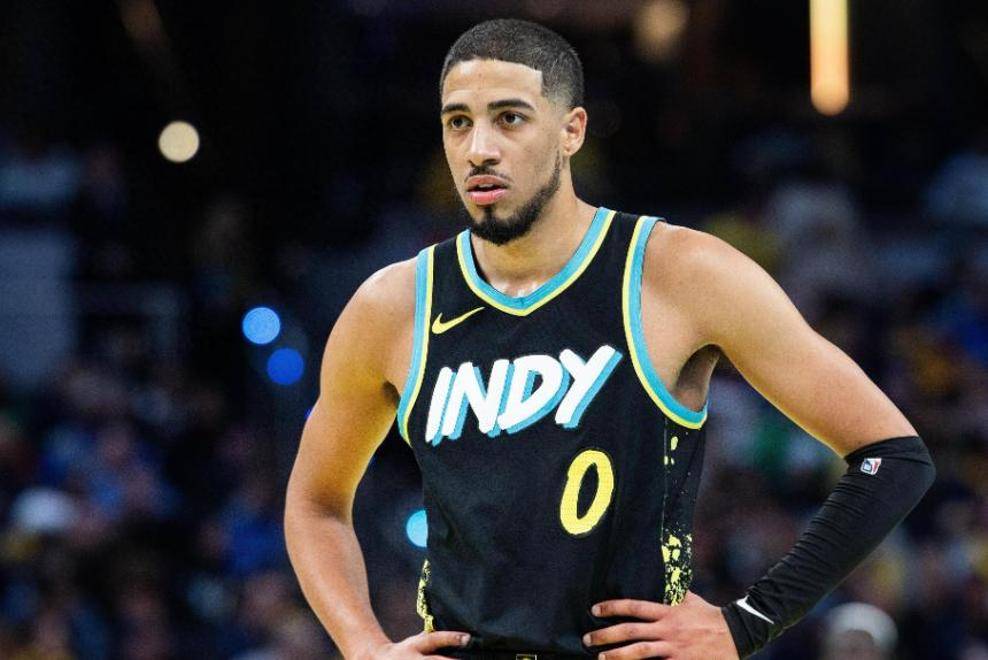 关于一位年轻球员突然崭露头角,让人眼前一亮的信息 关于一位年轻球员突然崭露头角,让人眼前一亮的信息