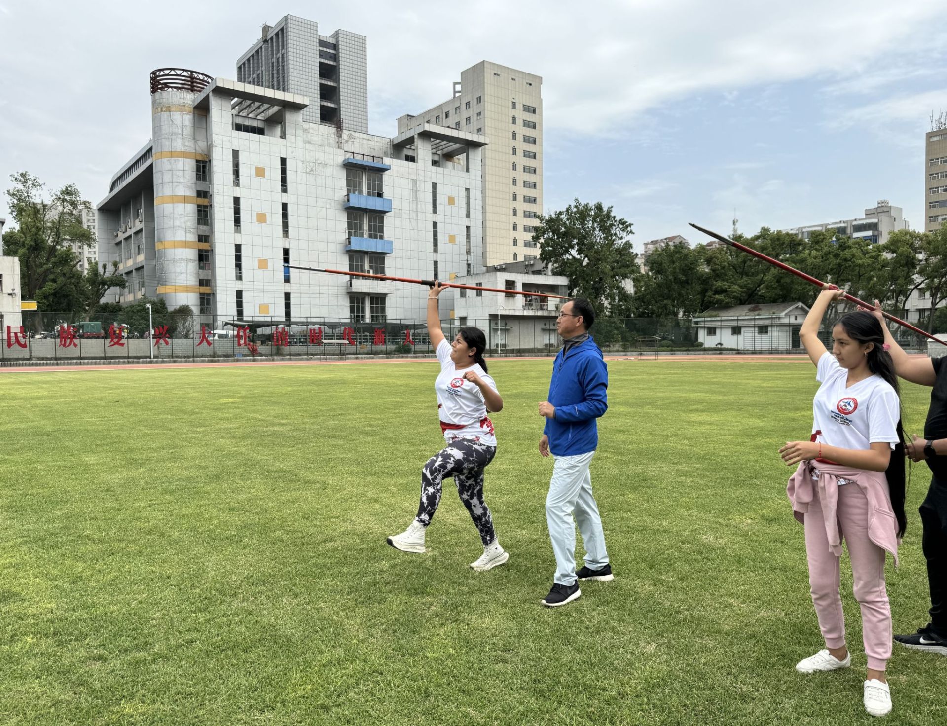 九游体育官网入口-包含厄瓜多尔体操选手刷新动作的词条