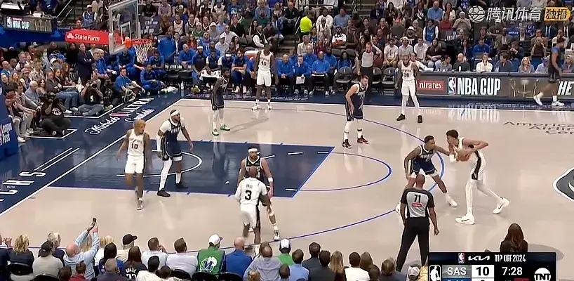 独行侠客场胜马刺，结束对手连胜