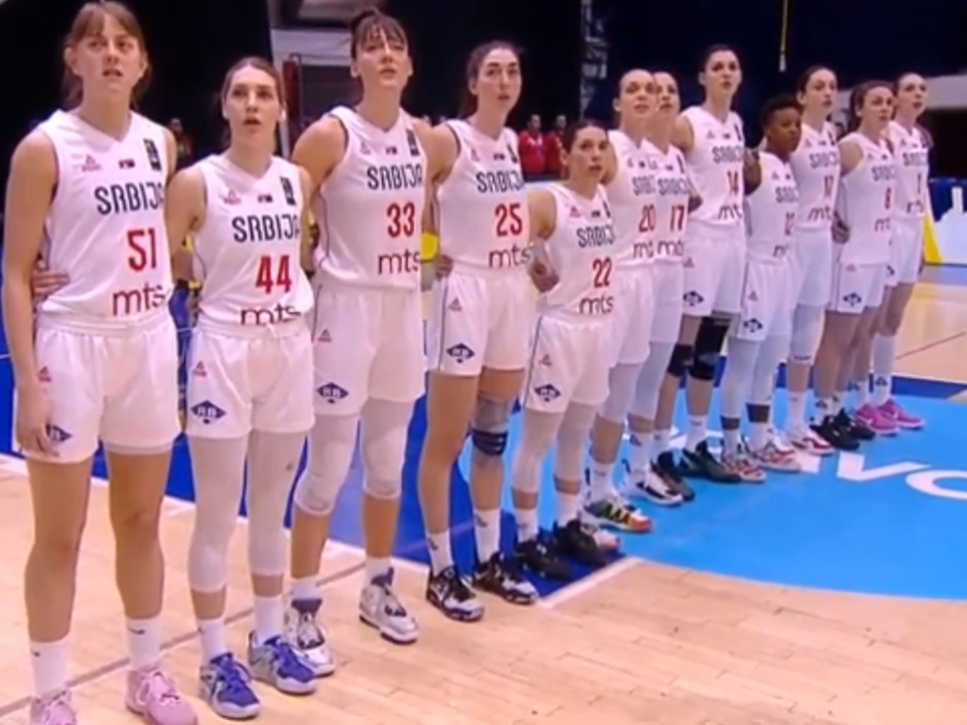 欧预赛比赛：塞尔维亚击败芬兰