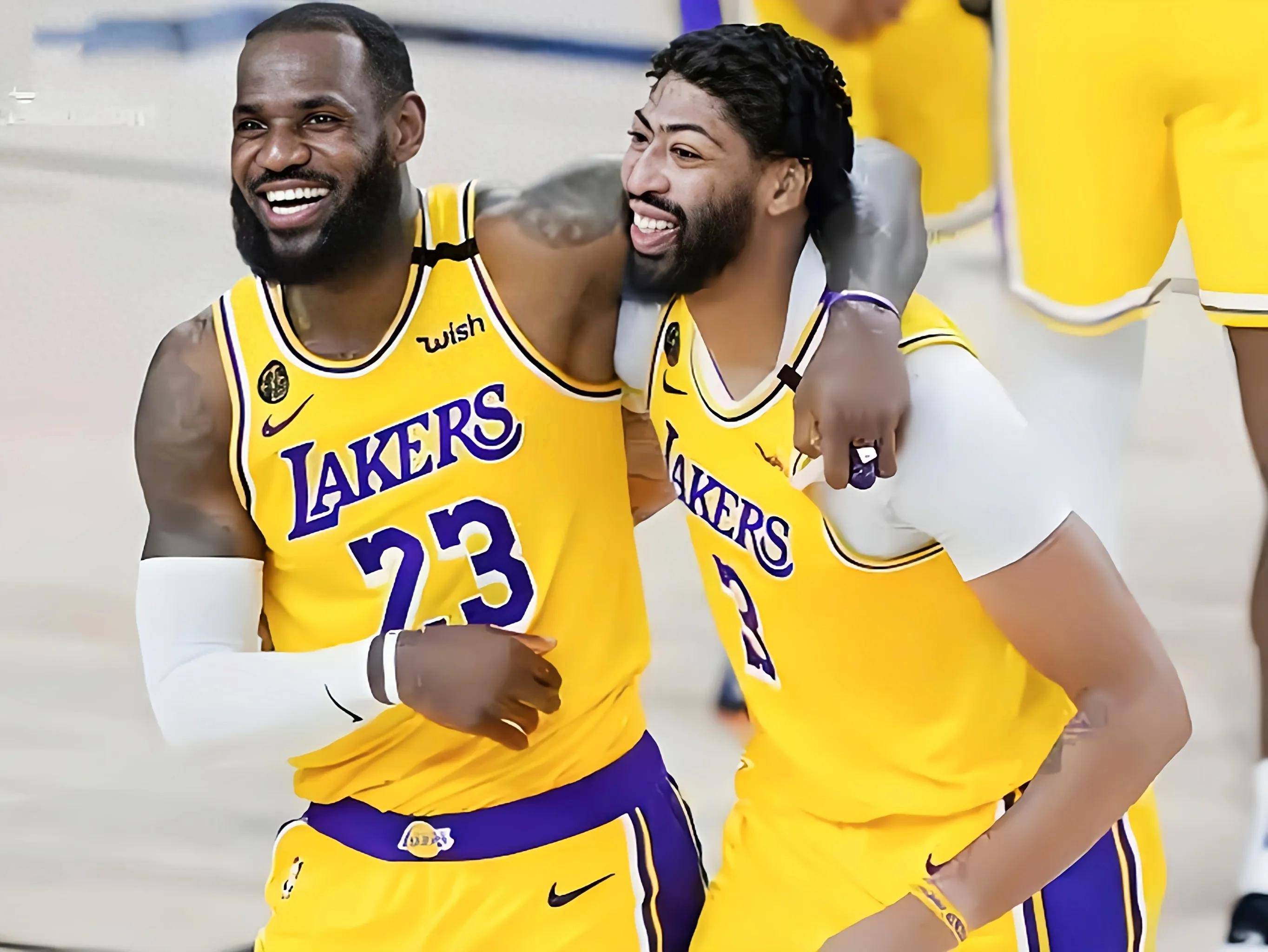 湖人连胜多场,詹姆斯发挥出色 湖人连胜多场,詹姆斯发挥出色