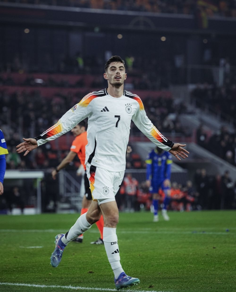 九游体育网页版入口-法国主场大胜德国，让出领先位置