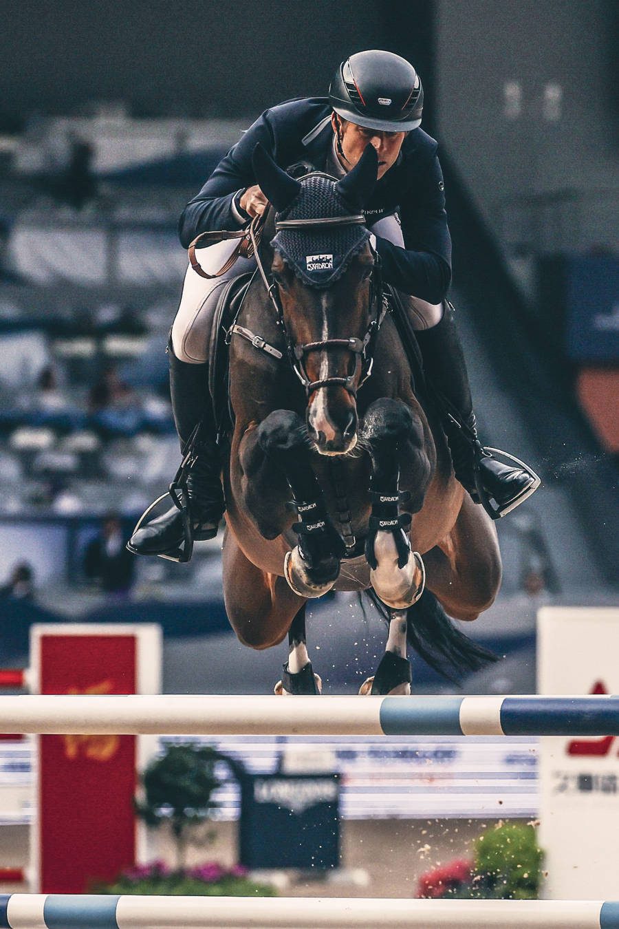 -英国田径选手实力出众，轻松夺冠