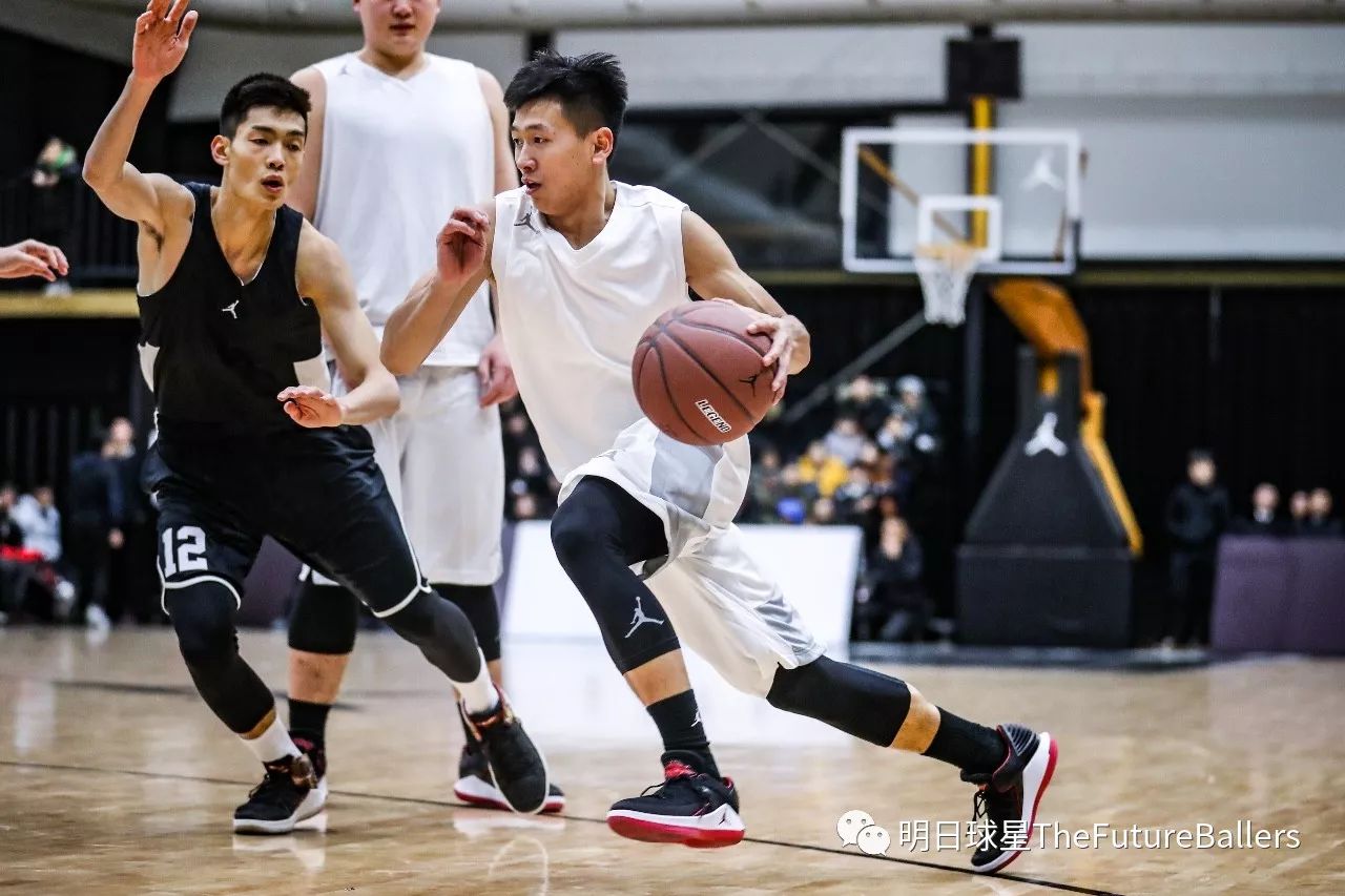 九游体育官网-关于南方球队逆袭成功，篮球职业赛事再添惊喜的信息