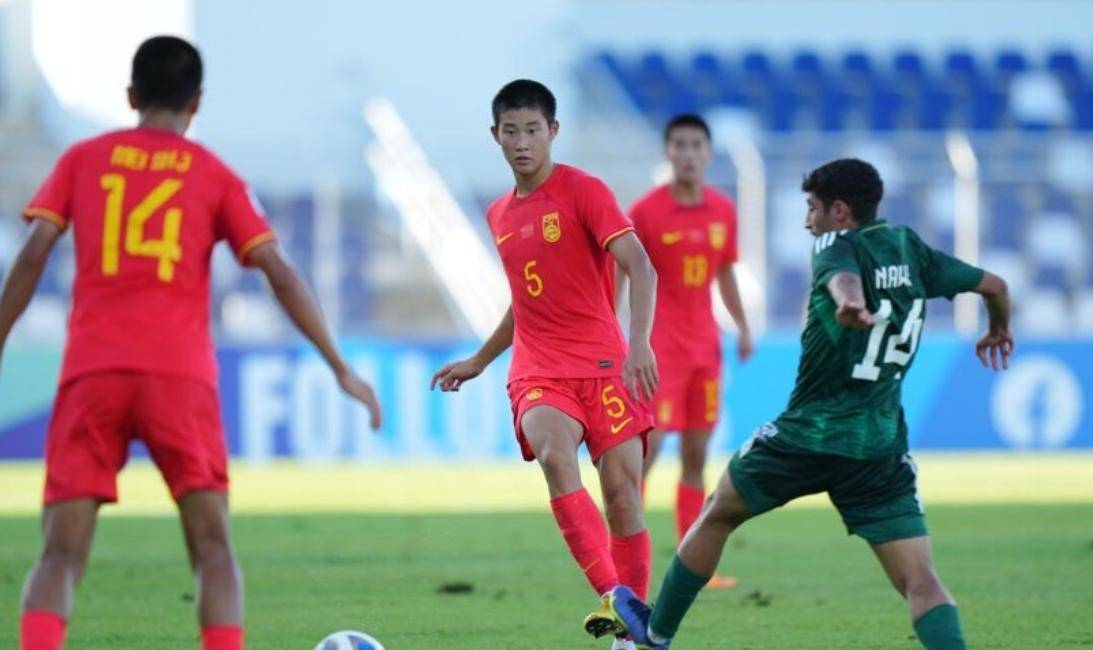 九游体育官网-牛刀小试！新兴球队在足球赛场上大放异彩的简单介绍