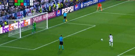 昆明崇仁年轻小将斩获梦想一幕！舍瓦连扑求生