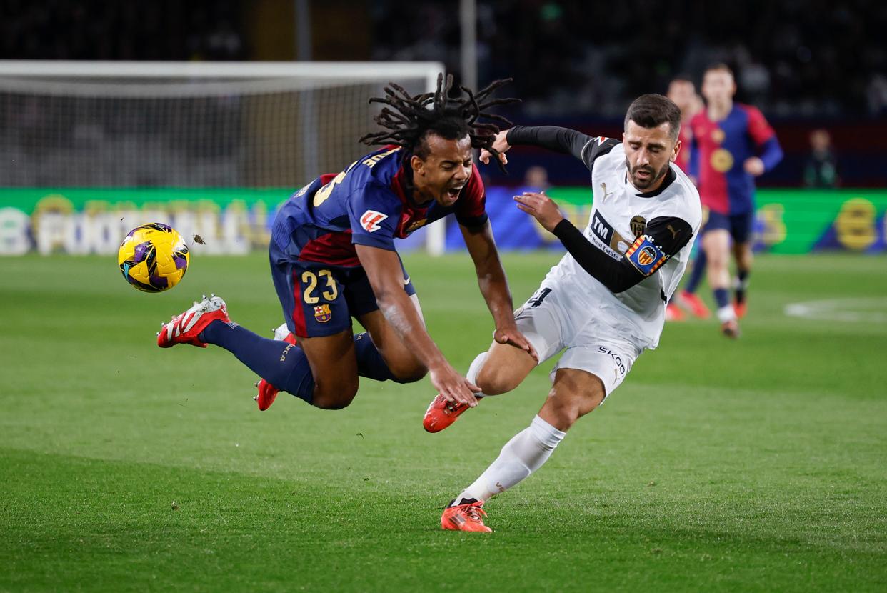 -西甲焦点大战：巴塞罗那险胜瓦伦西亚