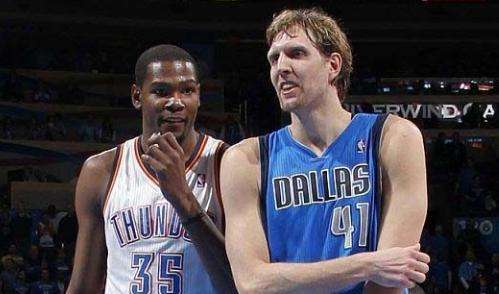 包含一方客场激战，力挫对手取得关键胜利晋级的词条