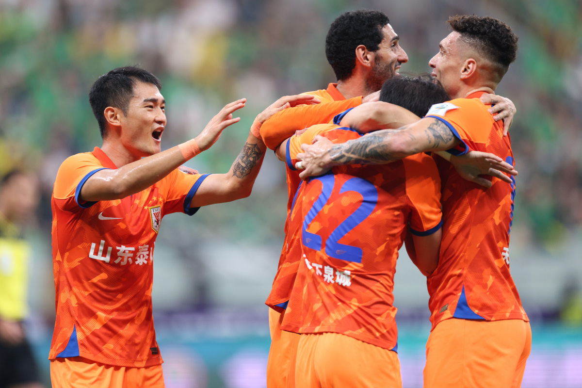 九游体育官方登录入口-上海队在客场比赛中表现抢眼，赢得掌声