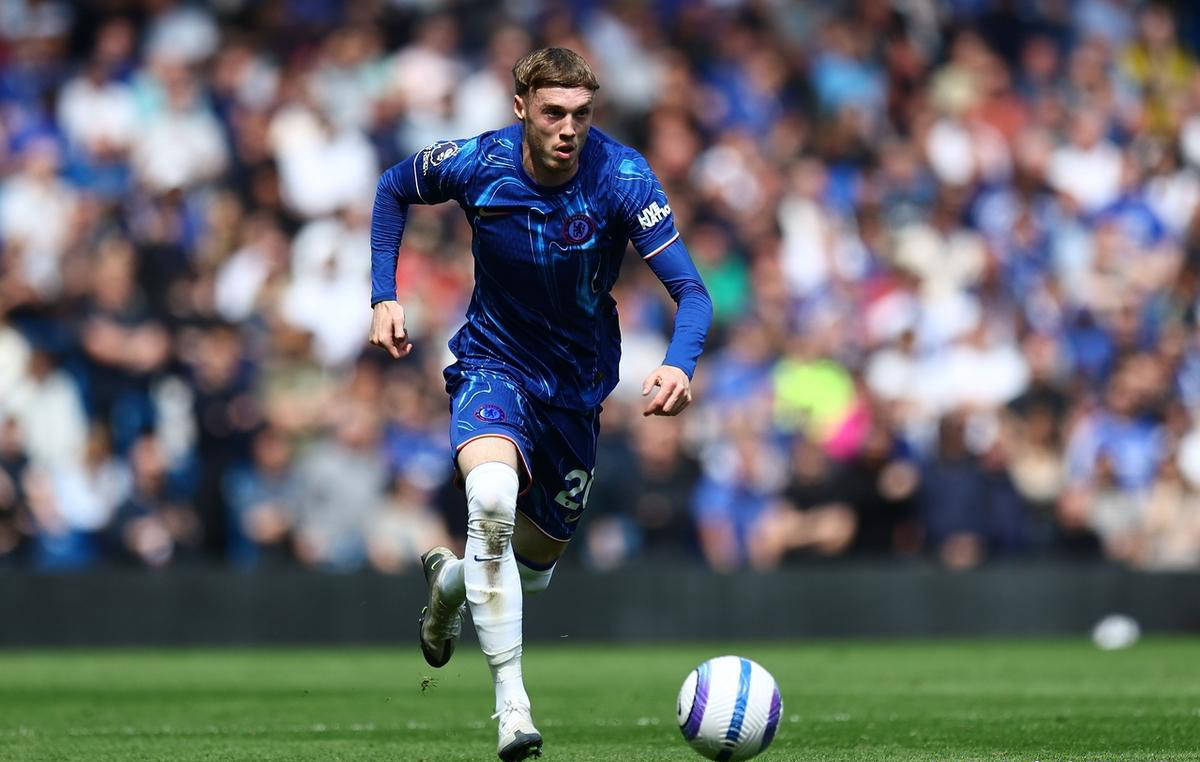 切尔西主场力克埃弗顿，继续保持英超榜首位置的简单介绍