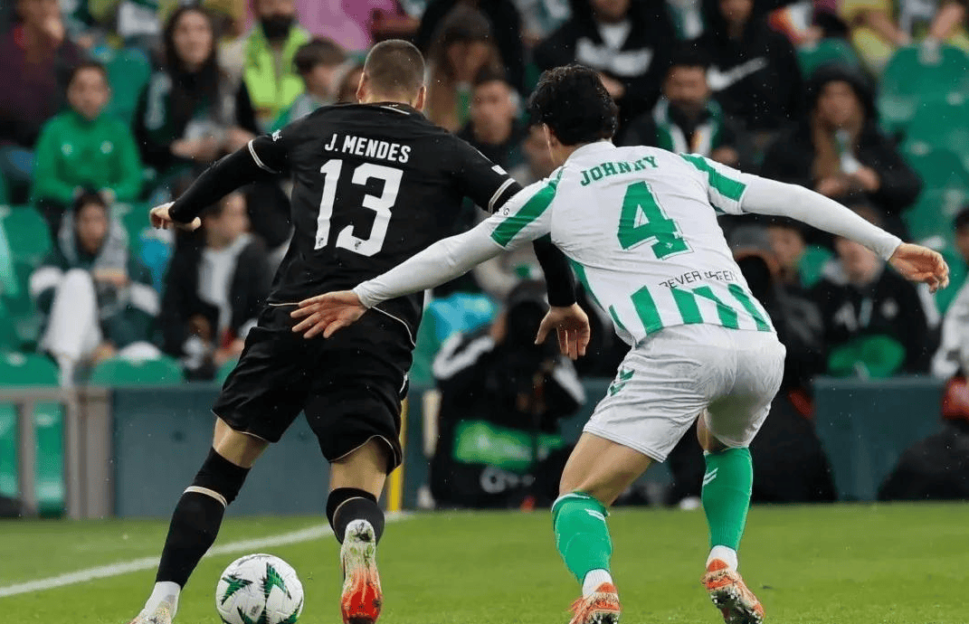 九游体育在线登录-关于佛罗伦萨中场组织能力显著，带领球队连胜的信息